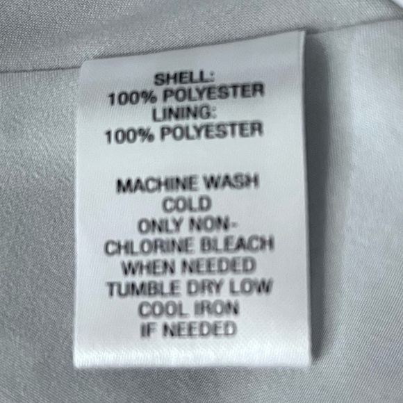 Loft (Ann Taylor) Petite Small Ruffle Neck Purple Gray Floral Sleeveless Blouse - Picture 6 of 7